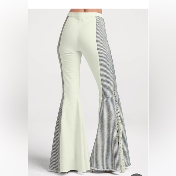 New Vintage style Flare Jeans - Picture 3 of 6